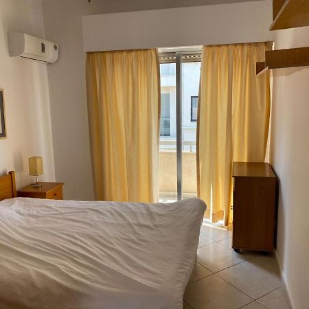 1 Bedroom Flat 200M From The Beach In Germasogia Tourist Area Limassol Bagian luar foto